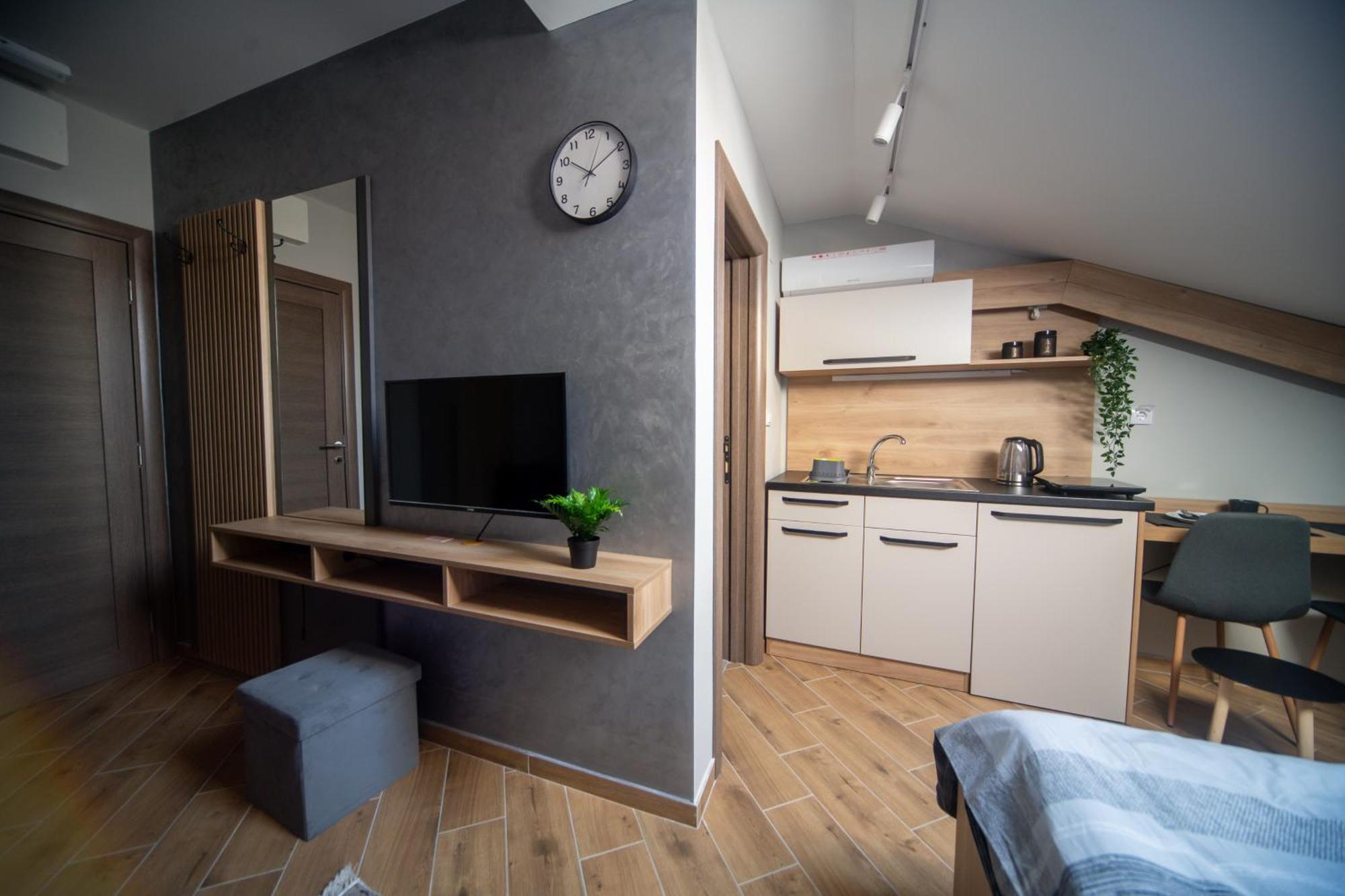 Brent Collection - Apartments In City Center Novi Sad Exterior photo